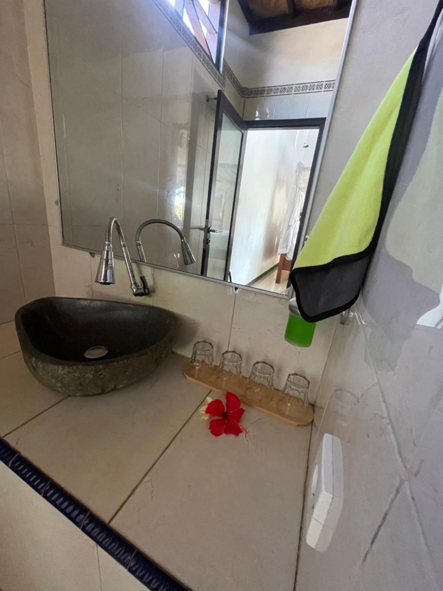 The Bbq Guest House Amed Екстериор снимка
